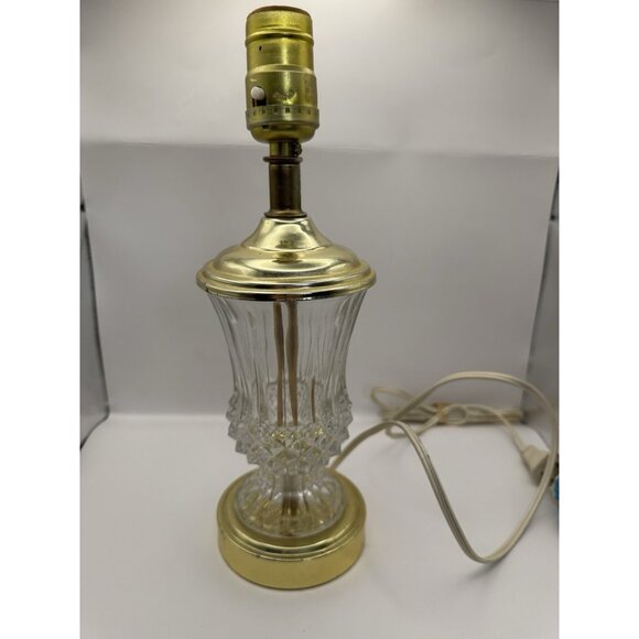 Pair Of Vintage Mid Century Ornate Clear Cut Crystal Boudoir Table Lamps - Picture 6 of 10